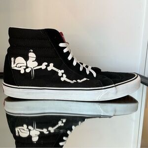 Vans SK8 Hi Snoopy Bones